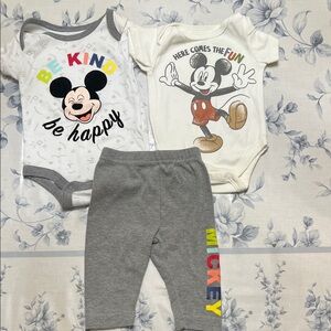 Mickey Mouse Baby Bodysuits and Pants Set